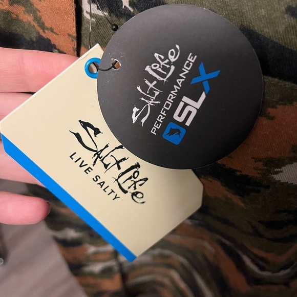 Salt Life, new with tags, women’s button-down activewear - Picture 5 of 7